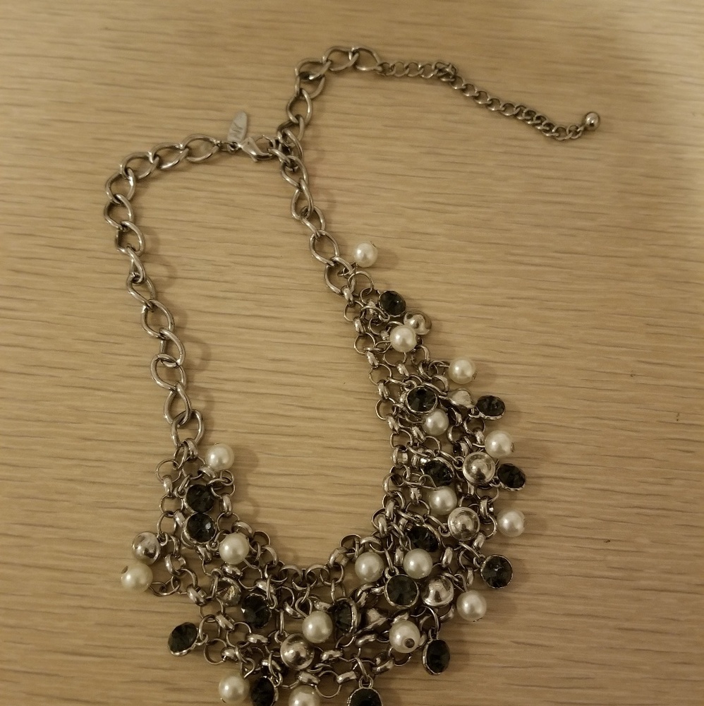 Adjustable choker necklace